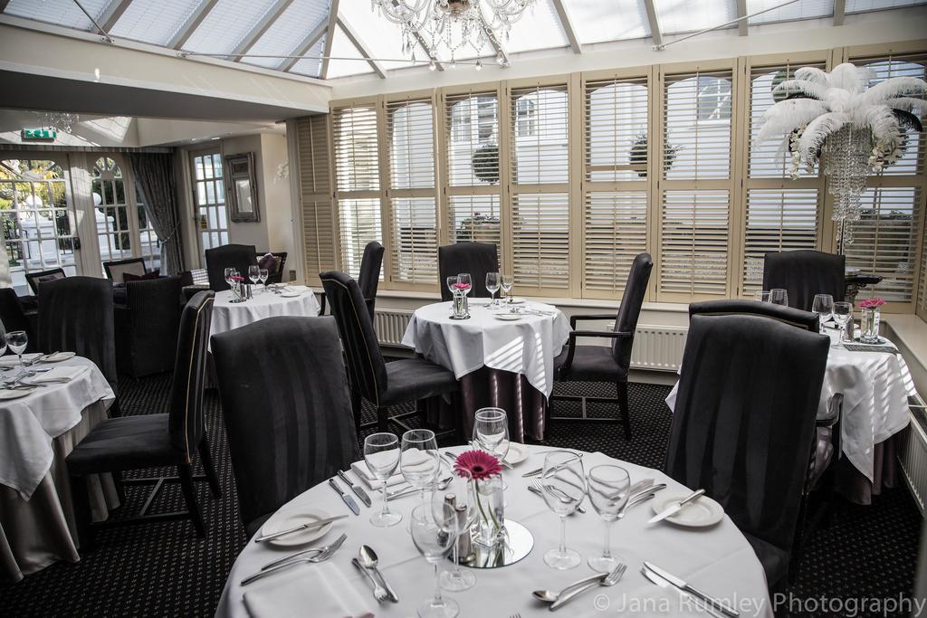 Lord Bute Hotel Christchurch  Bagian luar foto