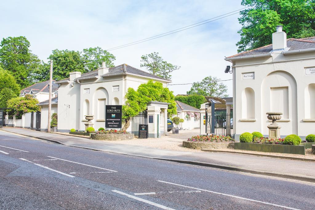 Lord Bute Hotel Christchurch  Bagian luar foto